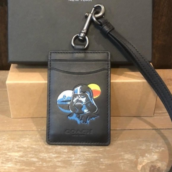 Star Wars x Coach Id Lanyard With Darth Vader - Picture 1 of 3